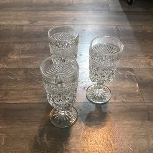 Set of‎ 3 stemmed glasses